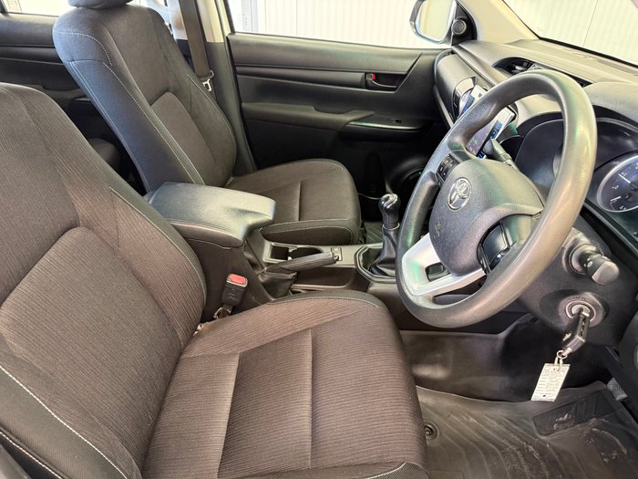 2018 Toyota Hilux SR
