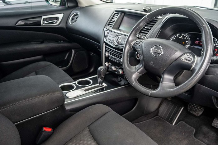 2017 Nissan Pathfinder ST