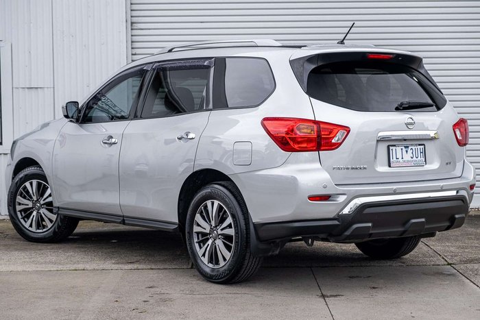 2017 Nissan Pathfinder ST