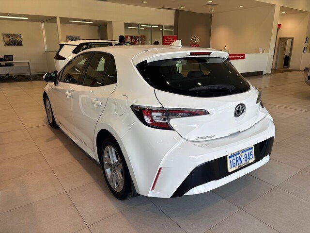 2018 Toyota Corolla HATCH 2.0L 4cyl Pet CVT Ascent Sport