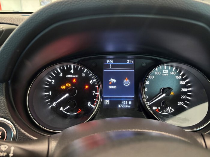 Nissan X-TRAIL ST (4WD)