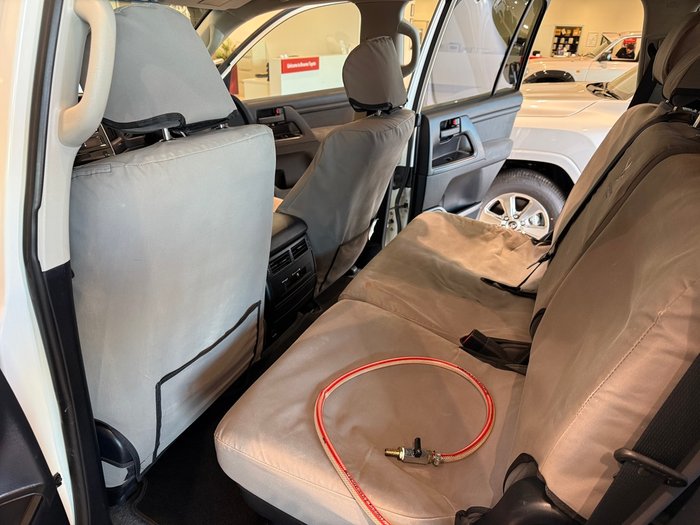 2018 Toyota LANDCRUISER LC200 4.5L T/D A/T GXL + SW Switches