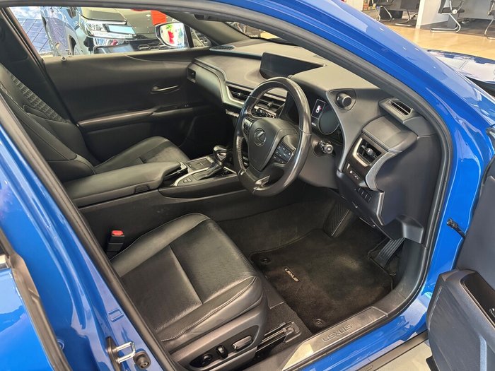 2018 LEXUS UX200 LUXURY