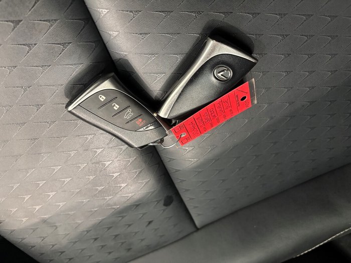 2018 LEXUS UX200 LUXURY