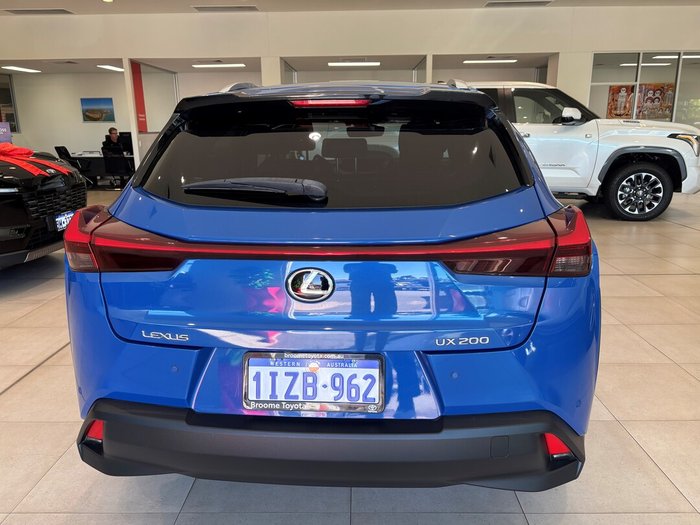 2018 LEXUS UX200 LUXURY