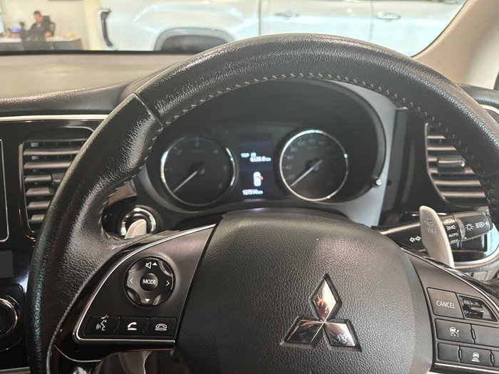 2017 MITSUBISHI OUTLANDER LS 7 SEAT (AWD)