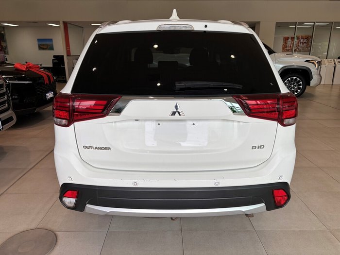 2017 MITSUBISHI OUTLANDER LS 7 SEAT (AWD)