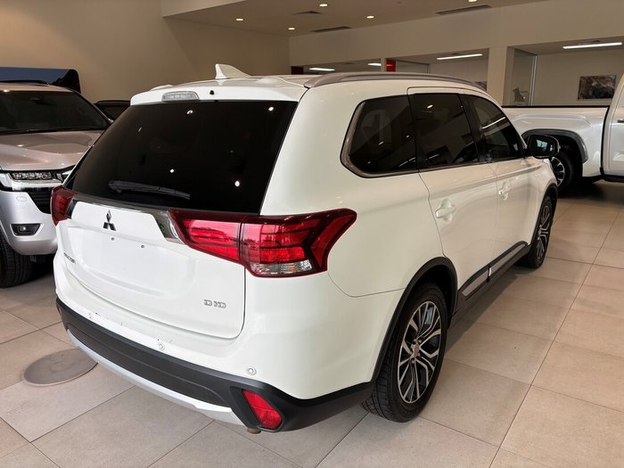 2017 MITSUBISHI OUTLANDER LS 7 SEAT (AWD)