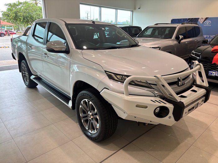 MITSUBISHI TRITON GLS (4x4)