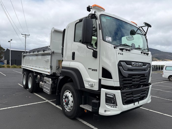 2025 Isuzu F Series