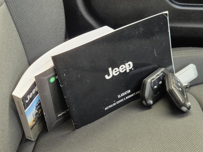 2021 Jeep Gladiator Night Eagle