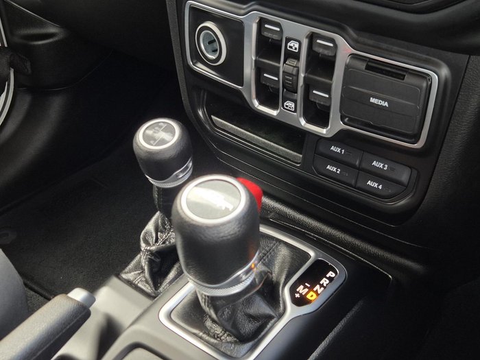 2021 Jeep Gladiator Night Eagle