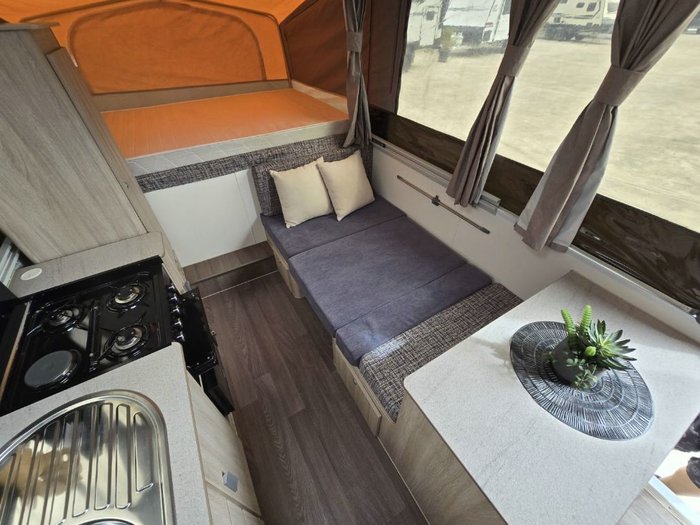 2017 JAYCO SWAN TOURING