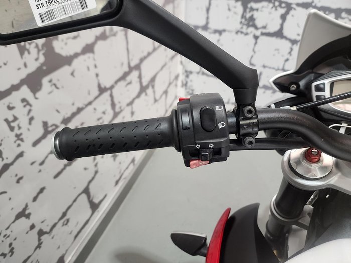 2016 Triumph Street Triple R ABS Street Triple White