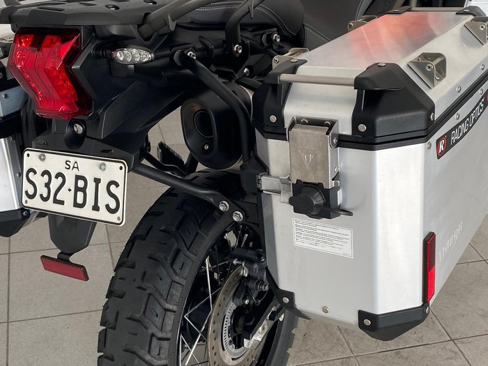 2019 Triumph Tiger 800 XCA Tiger Orange