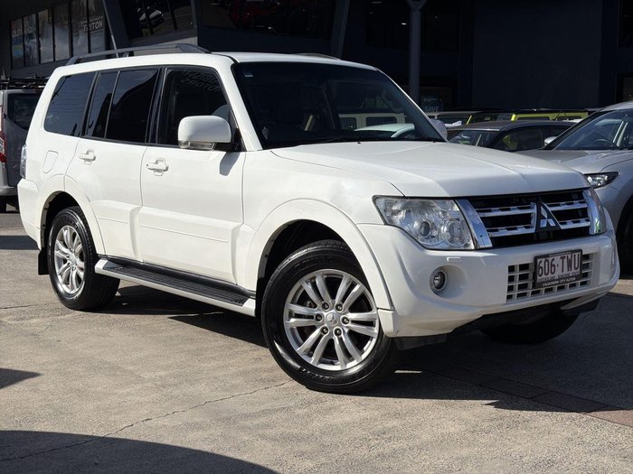 2014 Mitsubishi Pajero VR-X