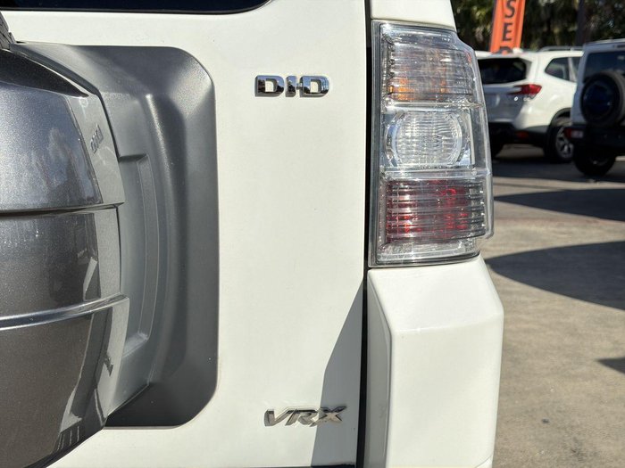 2014 Mitsubishi Pajero VR-X