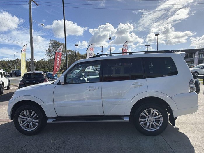 2014 Mitsubishi Pajero VR-X