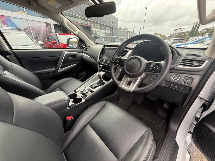 2024 Mitsubishi Pajero Sport Exceed