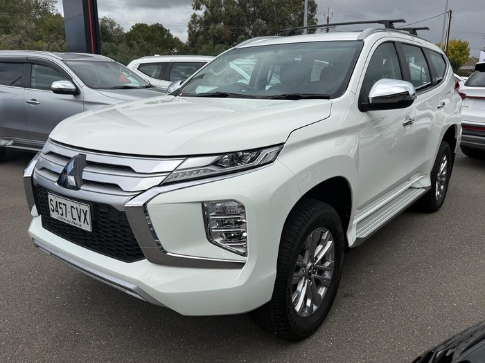 2023 Mitsubishi Pajero Sport GLX