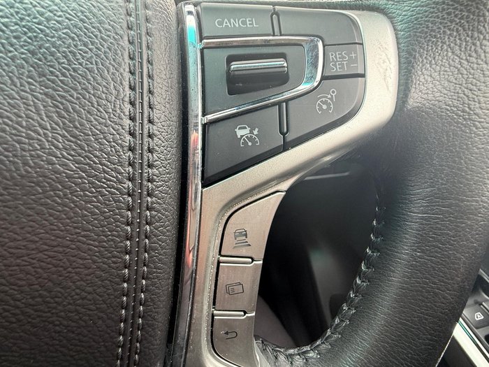 2023 Mitsubishi Pajero Sport GLX