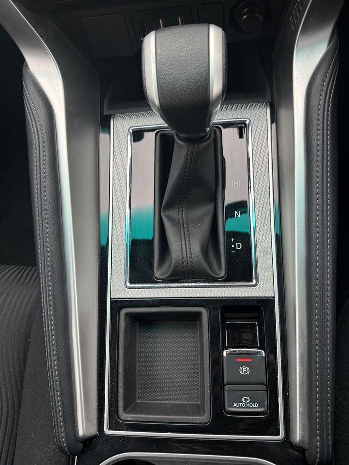 2023 Mitsubishi Pajero Sport GLX