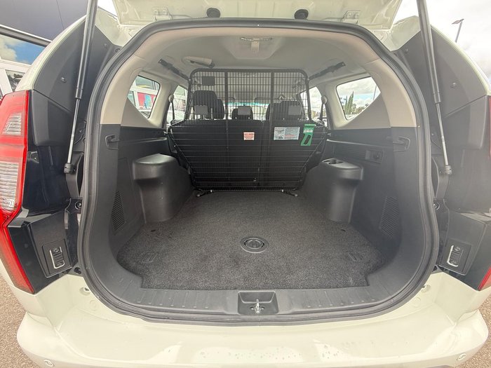 2023 Mitsubishi Pajero Sport GLX