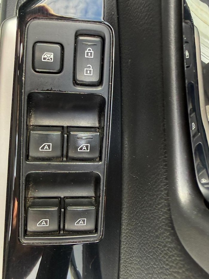 2022 Mitsubishi Pajero Sport GLX