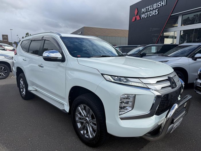 2022 Mitsubishi Pajero Sport GLX