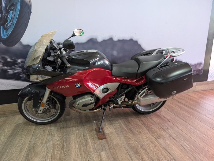 2005 BMW Motorrad R1200ST RED