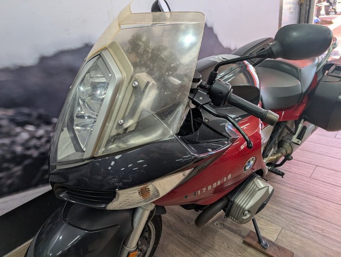 2005 BMW Motorrad R1200ST RED