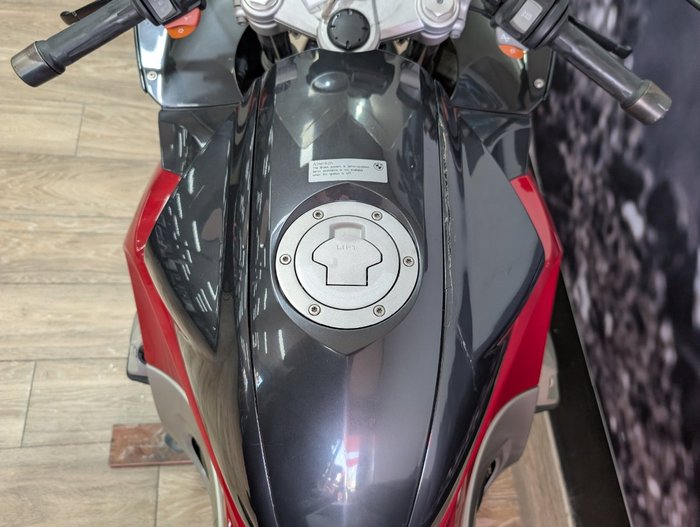 2005 BMW Motorrad R1200ST RED