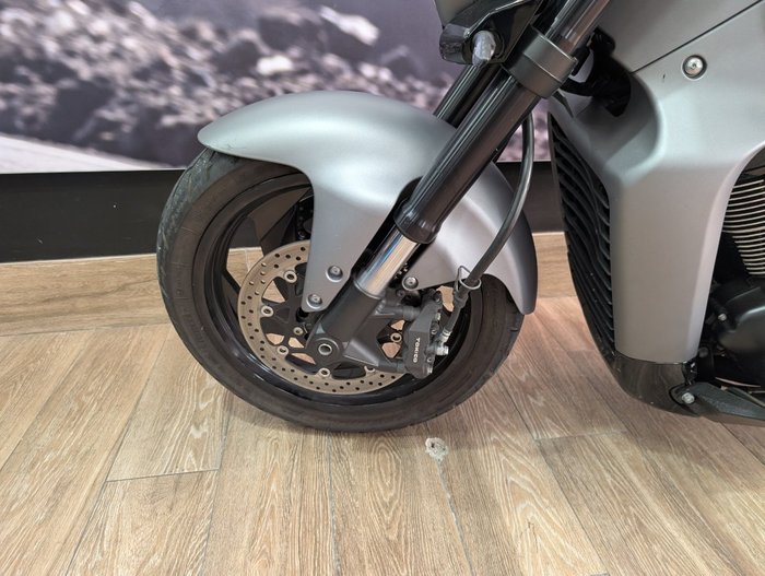 2016 Suzuki VZR 1800 BOULEVARD (M109R) GREY