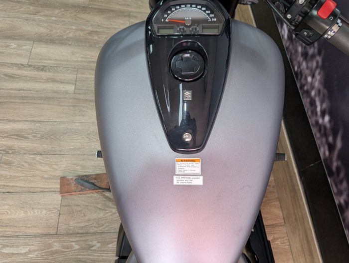 2016 Suzuki VZR 1800 BOULEVARD (M109R) GREY