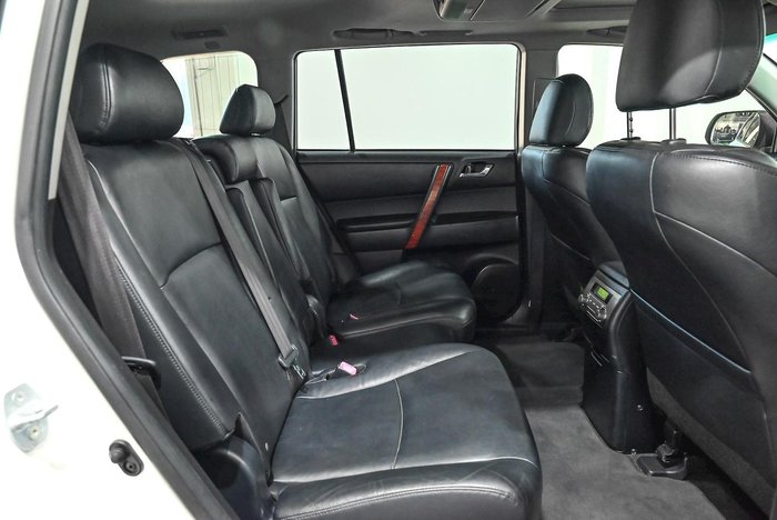 2010 Toyota Kluger Grande GSU45R AWD Crystal Pearl