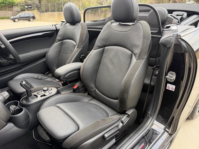 2022 MINI Convertible John Cooper Works Classic