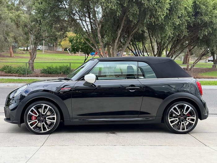 2022 MINI Convertible John Cooper Works Classic