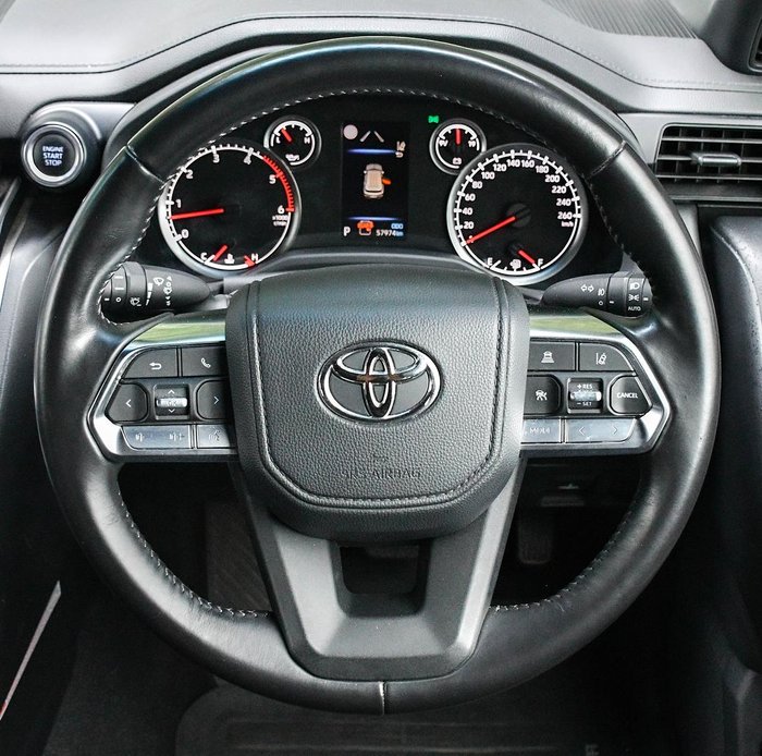 2024 Toyota Landcruiser GXL