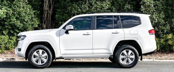 2024 Toyota Landcruiser GXL