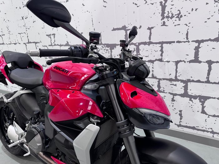 2023 Ducati Streetfighter V2 Streetfighter Red