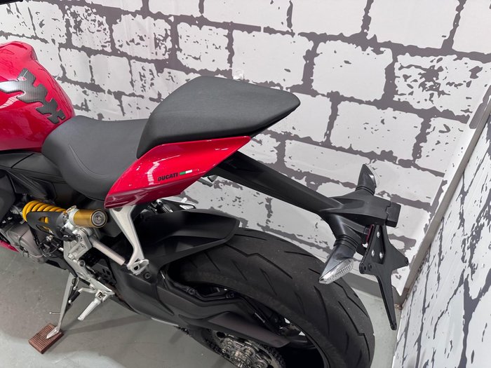 2023 Ducati Streetfighter V2 Streetfighter Red