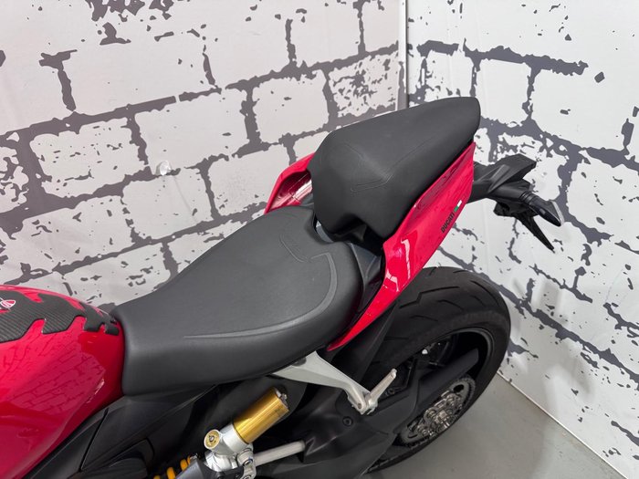 2023 Ducati Streetfighter V2 Streetfighter Red