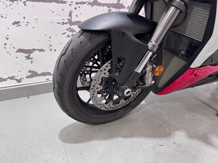 2023 Ducati Streetfighter V2 Streetfighter Red