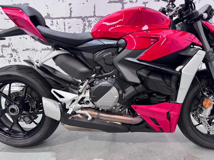 2023 Ducati Streetfighter V2 Streetfighter Red