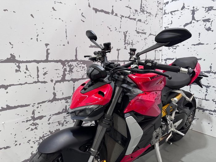 2023 Ducati Streetfighter V2 Streetfighter Red