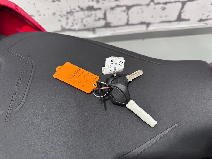 2023 Ducati Streetfighter V2 Streetfighter Red