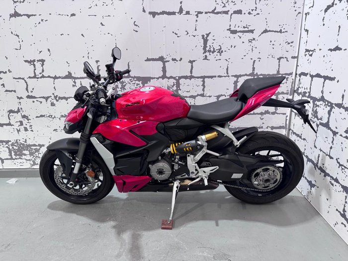 2023 Ducati Streetfighter V2 Streetfighter Red