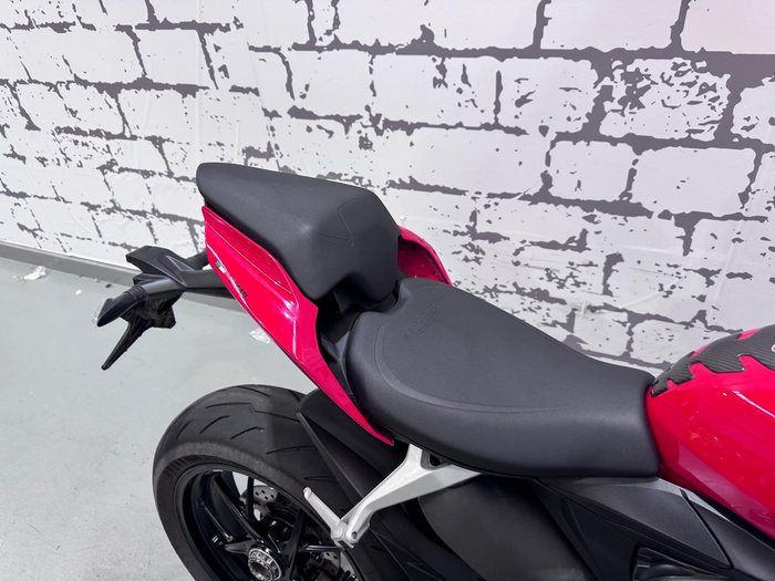2023 Ducati Streetfighter V2 Streetfighter Red