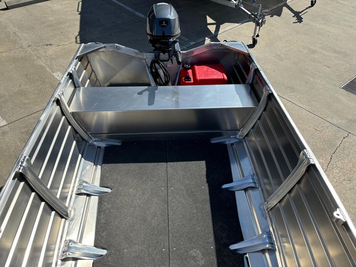 2026 QUINTREX 400 Dart