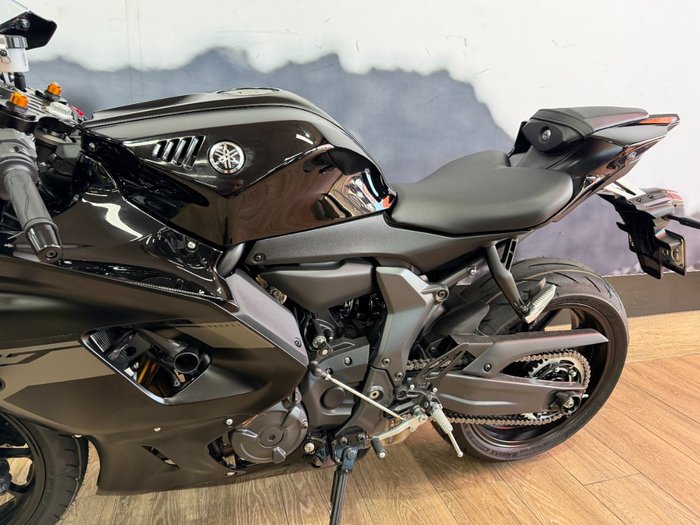 2025 Yamaha 2025 YAMAHA 655CC YZF-R7LAS Black